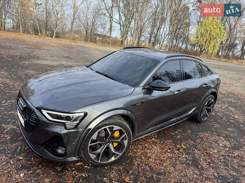 Внедорожник / Кроссовер Audi e-tron S Sportback 2023 в Калуше