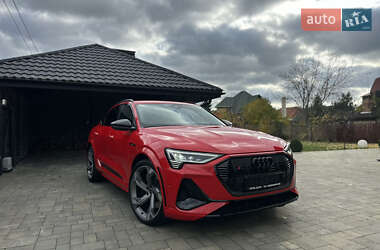 Позашляховик / Кросовер Audi e-tron S Sportback 2022 в Луцьку