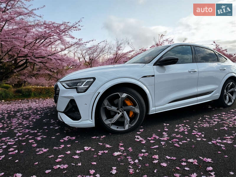 Внедорожник / Кроссовер Audi e-tron S Sportback 2021 в Киеве