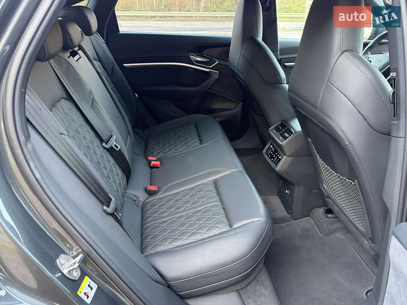 Внедорожник / Кроссовер Audi e-tron S Sportback 2022 в Ковеле фото 98 Внедорожник / Кроссовер Audi e-tron S Sportback 2022 в Ковеле