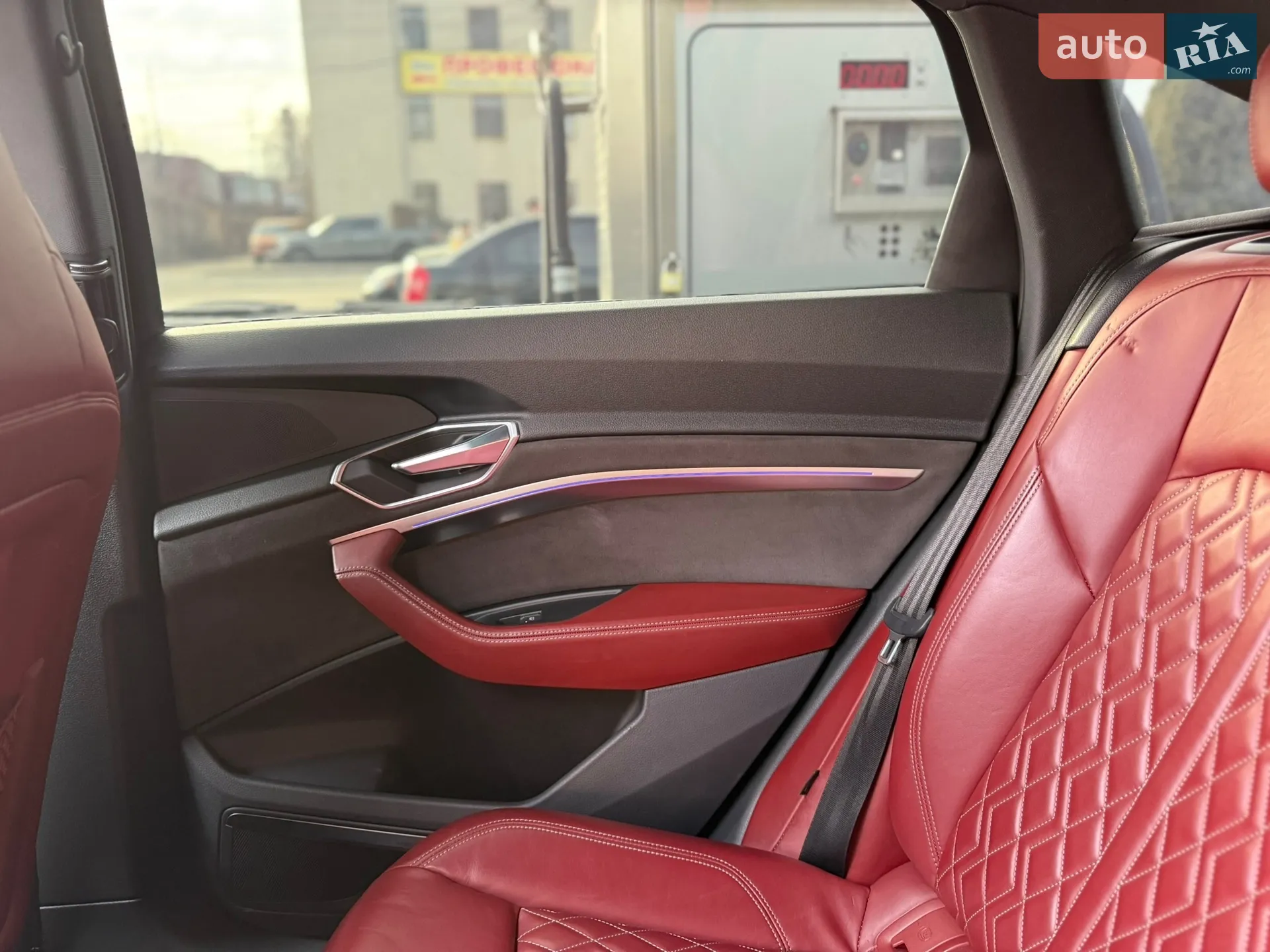 2021 Audi e-tron S Sportback - мініатюра 52