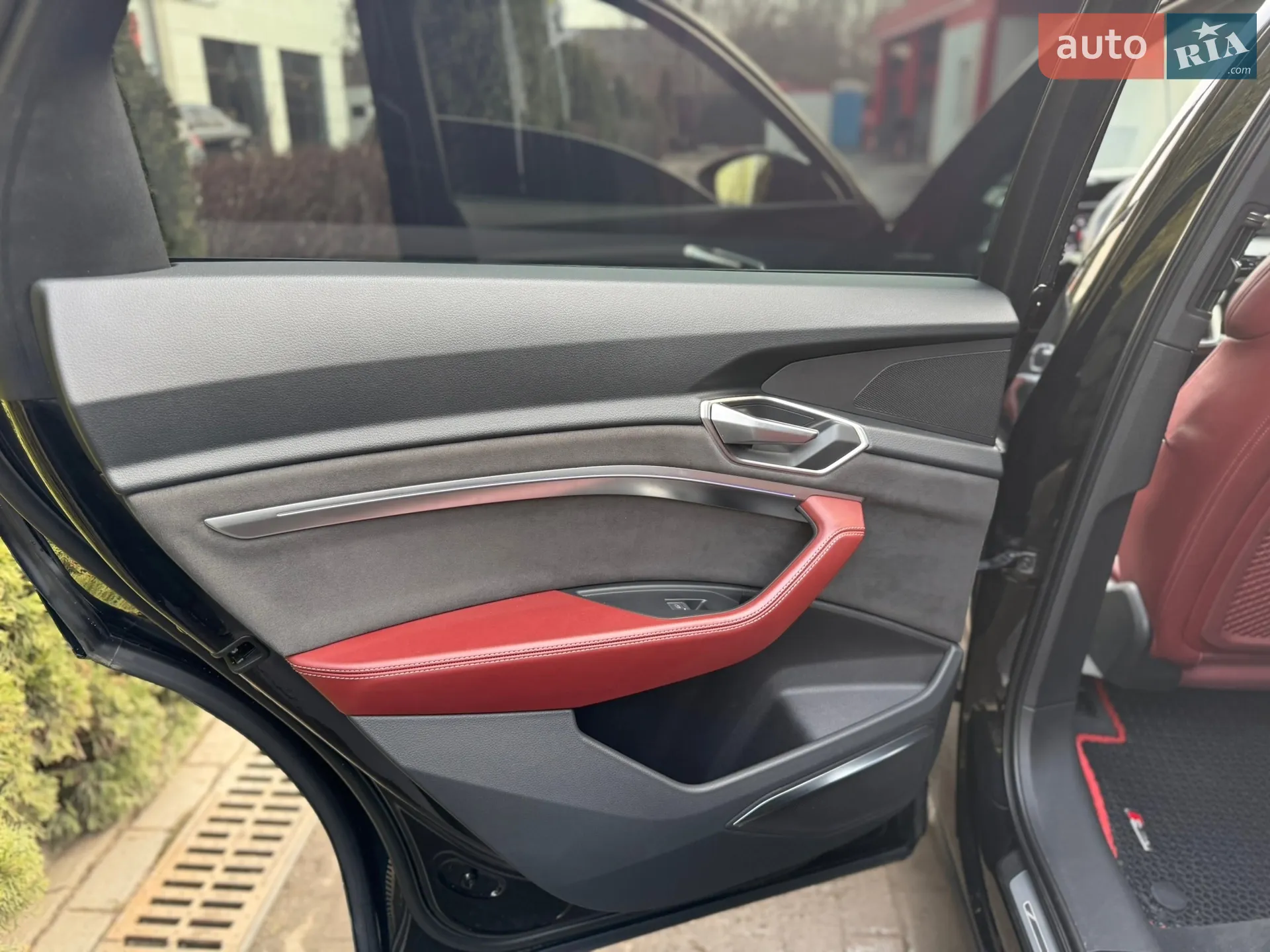 2021 Audi e-tron S Sportback - мініатюра 53