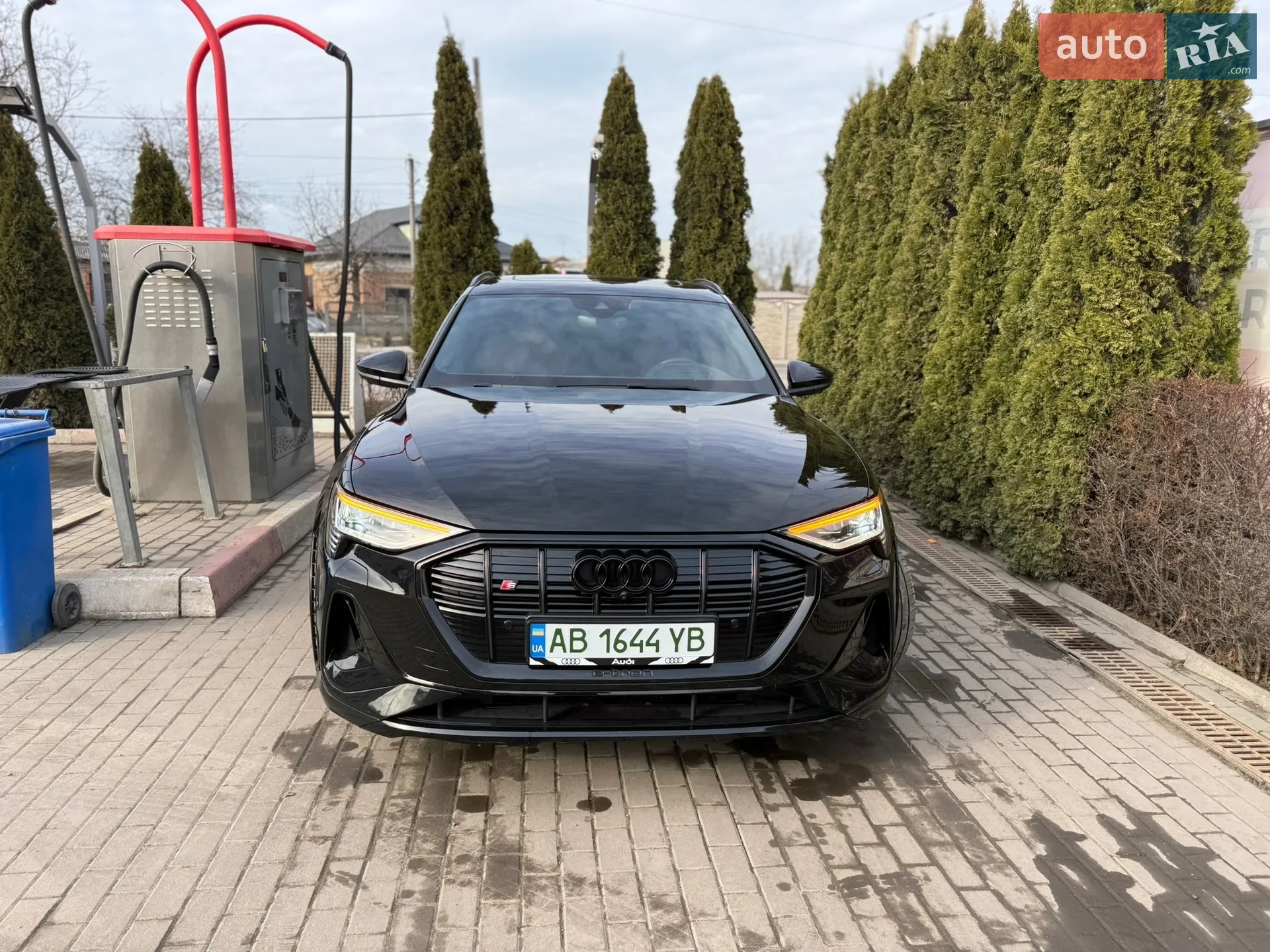 2021 Audi e-tron S Sportback - мініатюра 24