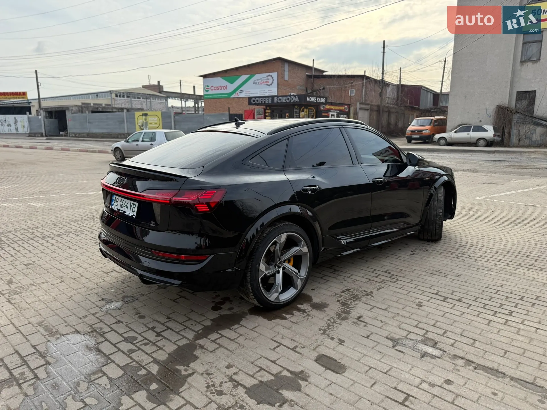 2021 Audi e-tron S Sportback - мініатюра 12