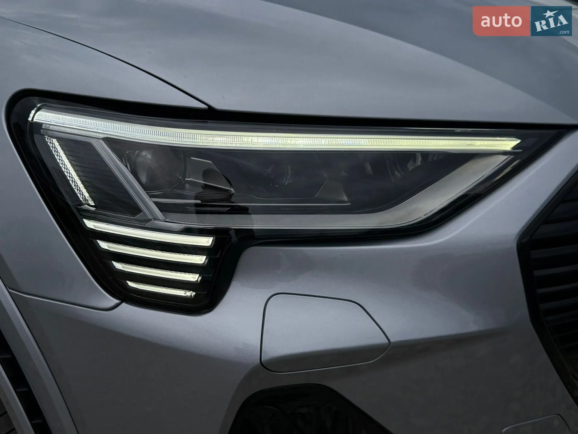 2023 Audi e-tron S Sportback - мініатюра 27