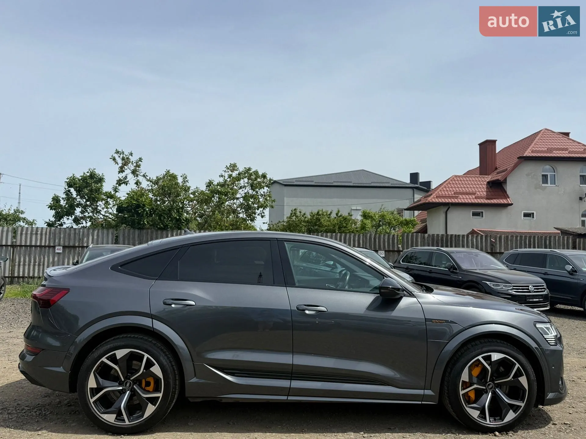 2022 Audi e-tron S Sportback - мініатюра 9