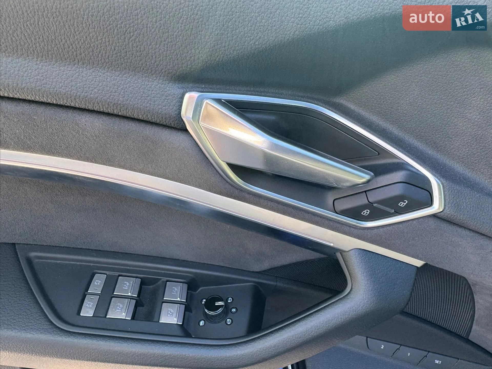2021 Audi e-tron S Sportback - мініатюра 30