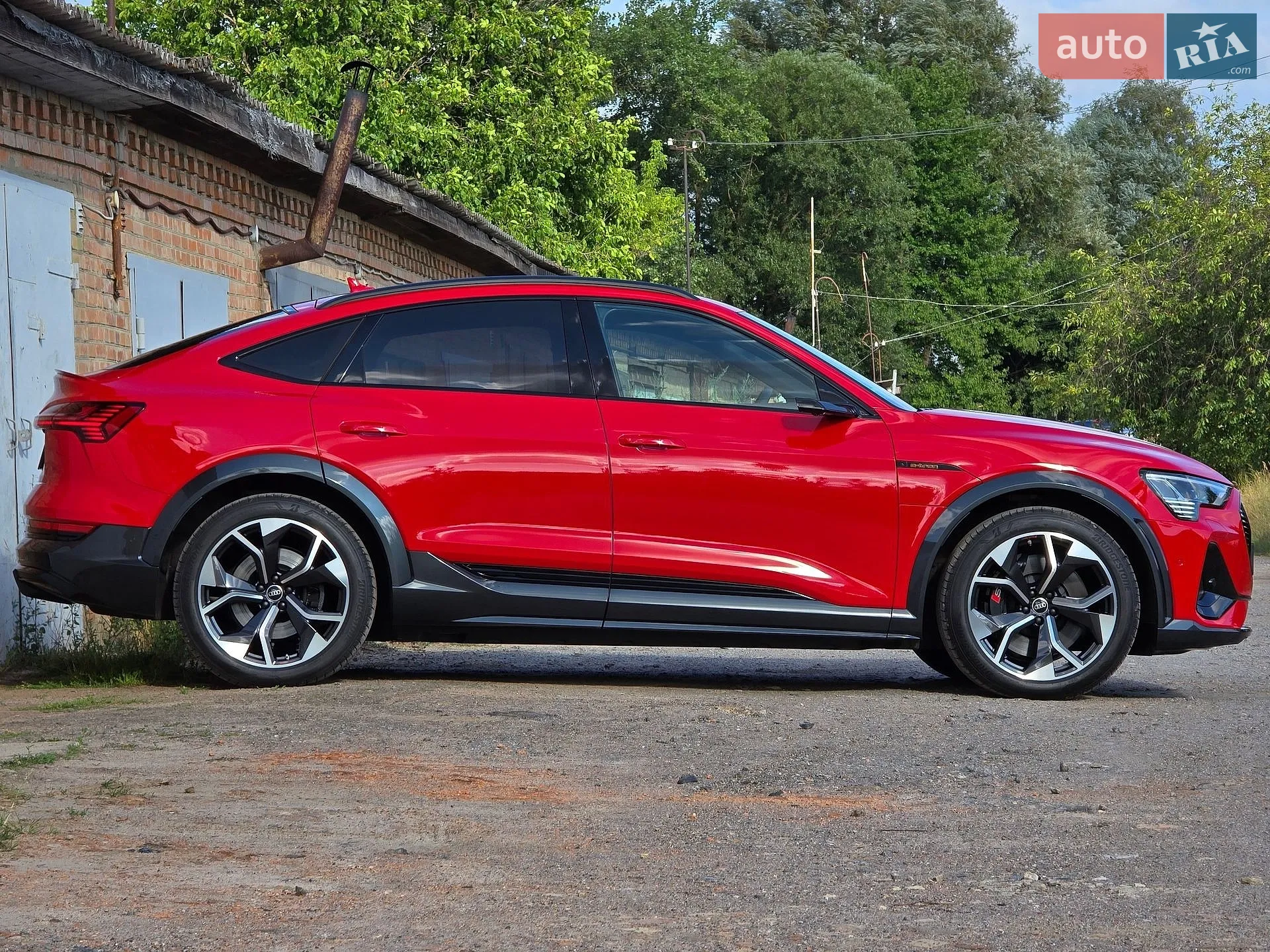 2022 Audi e-tron S Sportback - мініатюра 7