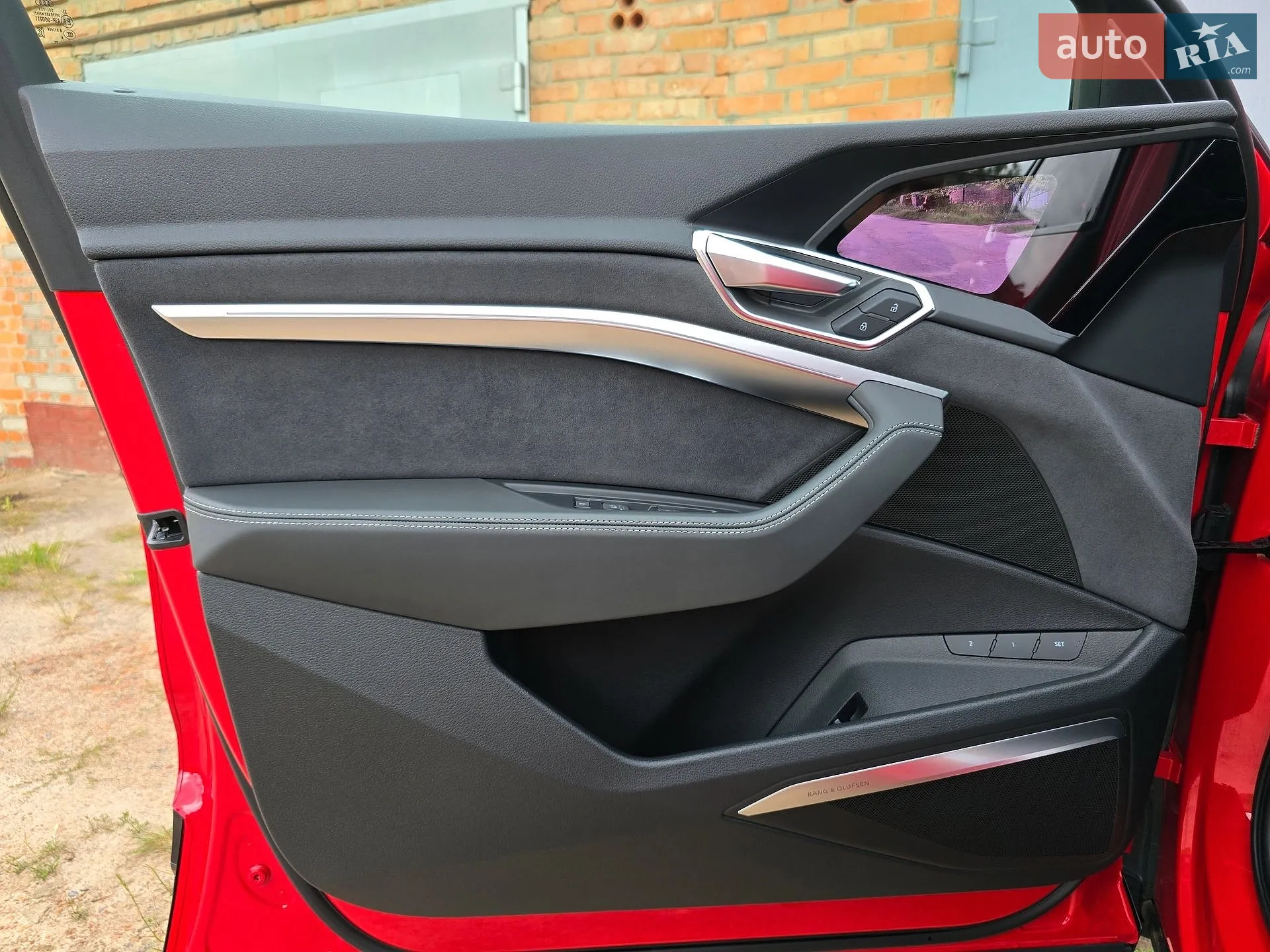 2022 Audi e-tron S Sportback - мініатюра 43