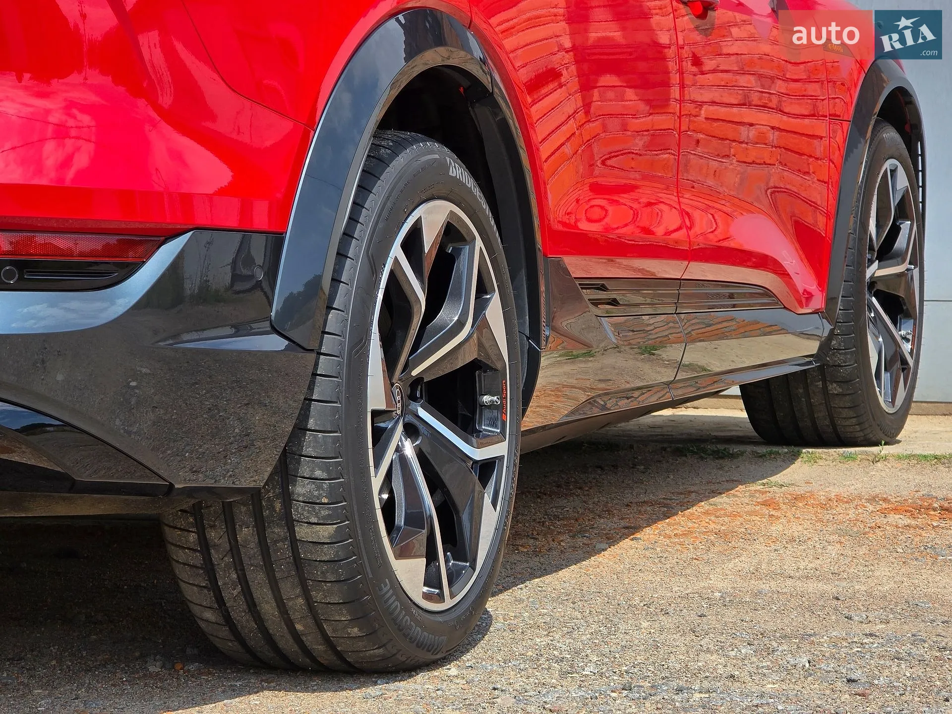 2022 Audi e-tron S Sportback - мініатюра 88