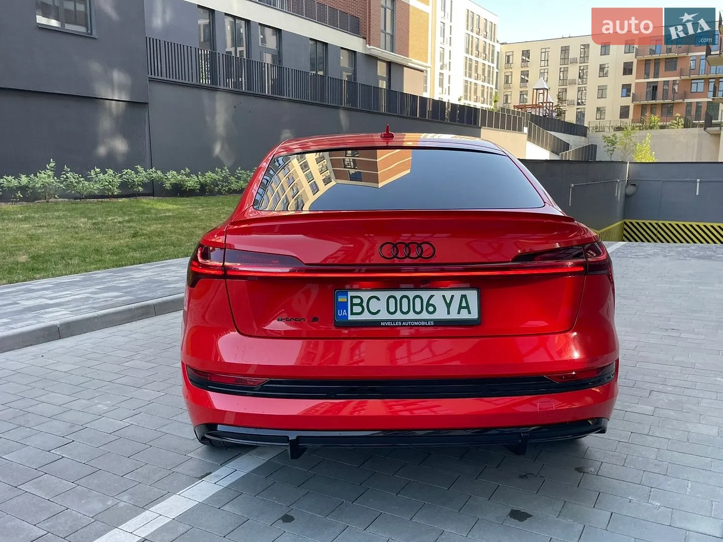 2020 Audi e-tron S Sportback - мініатюра 16