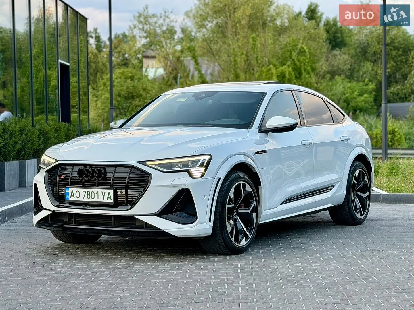 2021 Audi e-tron S Sportback - мініатюра 11