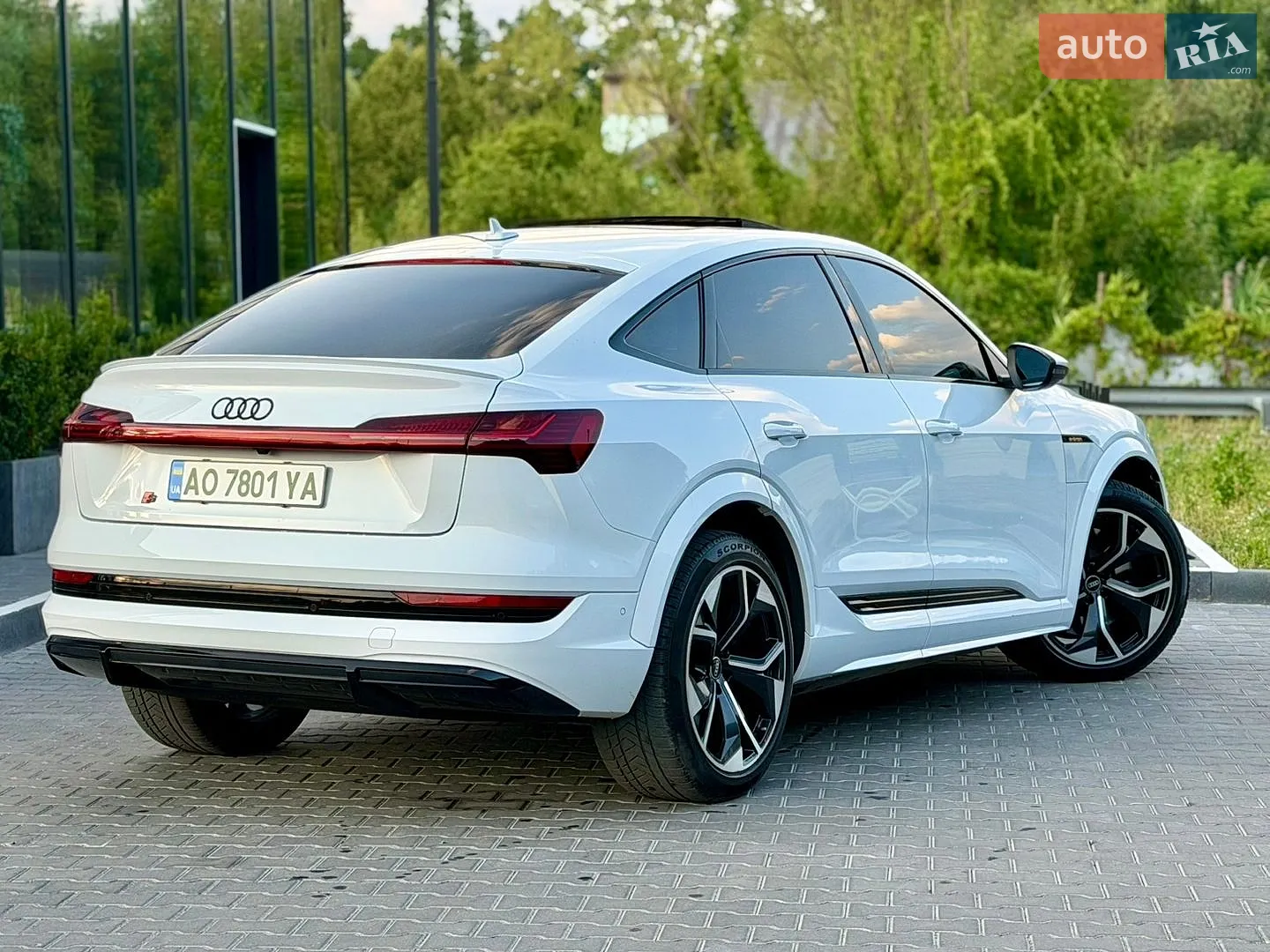 2021 Audi e-tron S Sportback - мініатюра 18