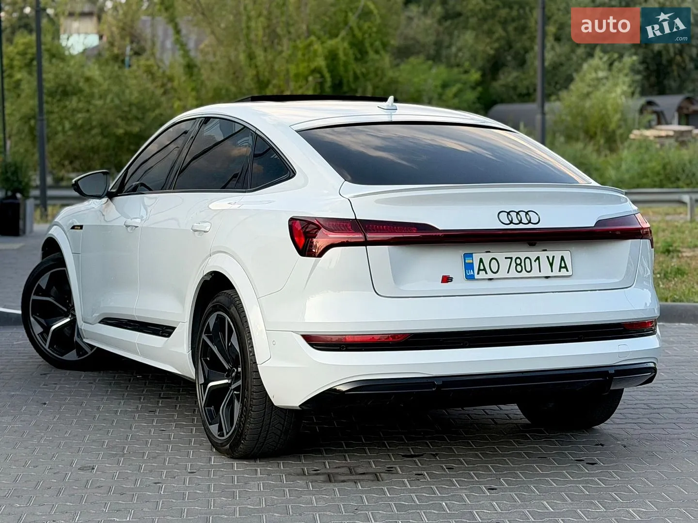 2021 Audi e-tron S Sportback - мініатюра 55