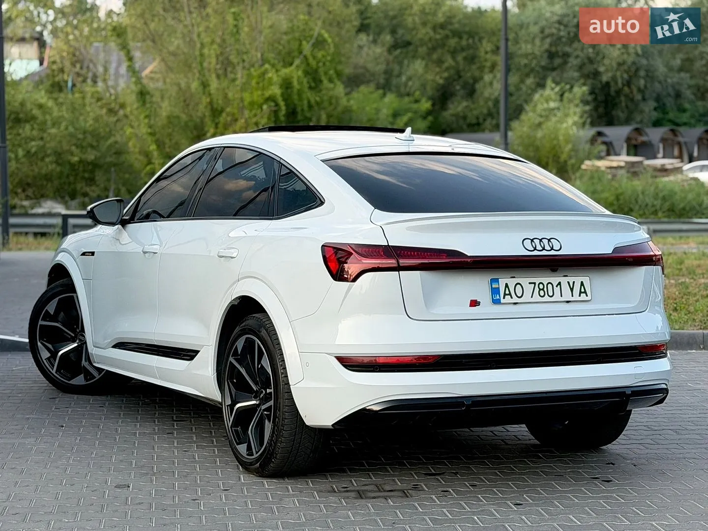 2021 Audi e-tron S Sportback - мініатюра 54