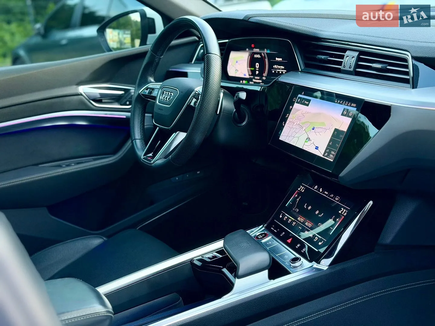 2021 Audi e-tron S Sportback - мініатюра 93