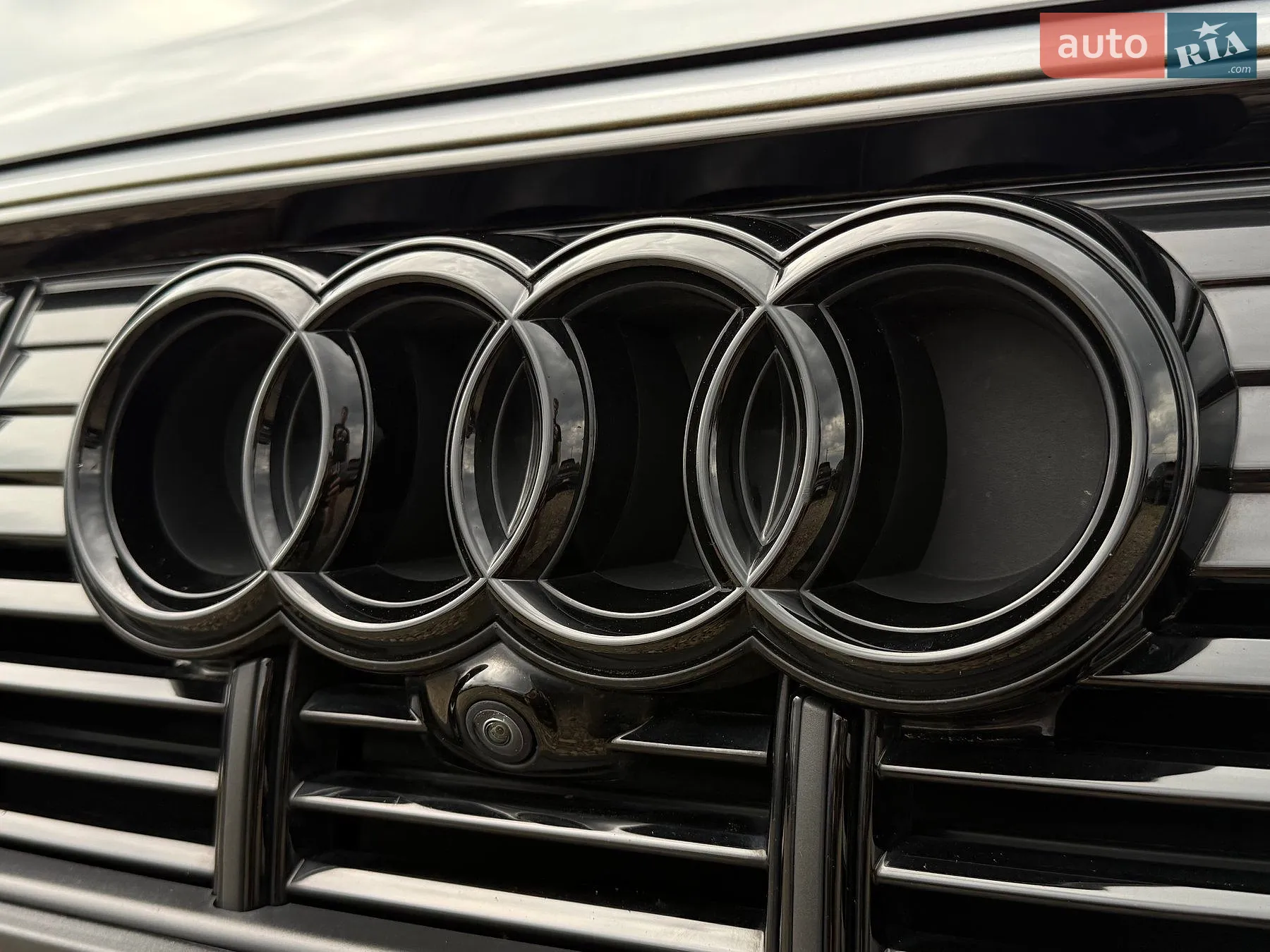 2022 Audi e-tron S Sportback - мініатюра 8