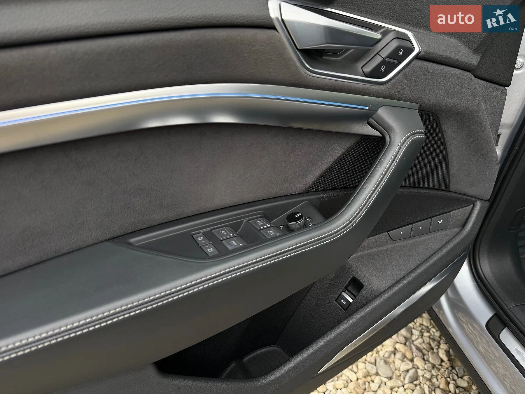 2022 Audi e-tron S Sportback - мініатюра 43