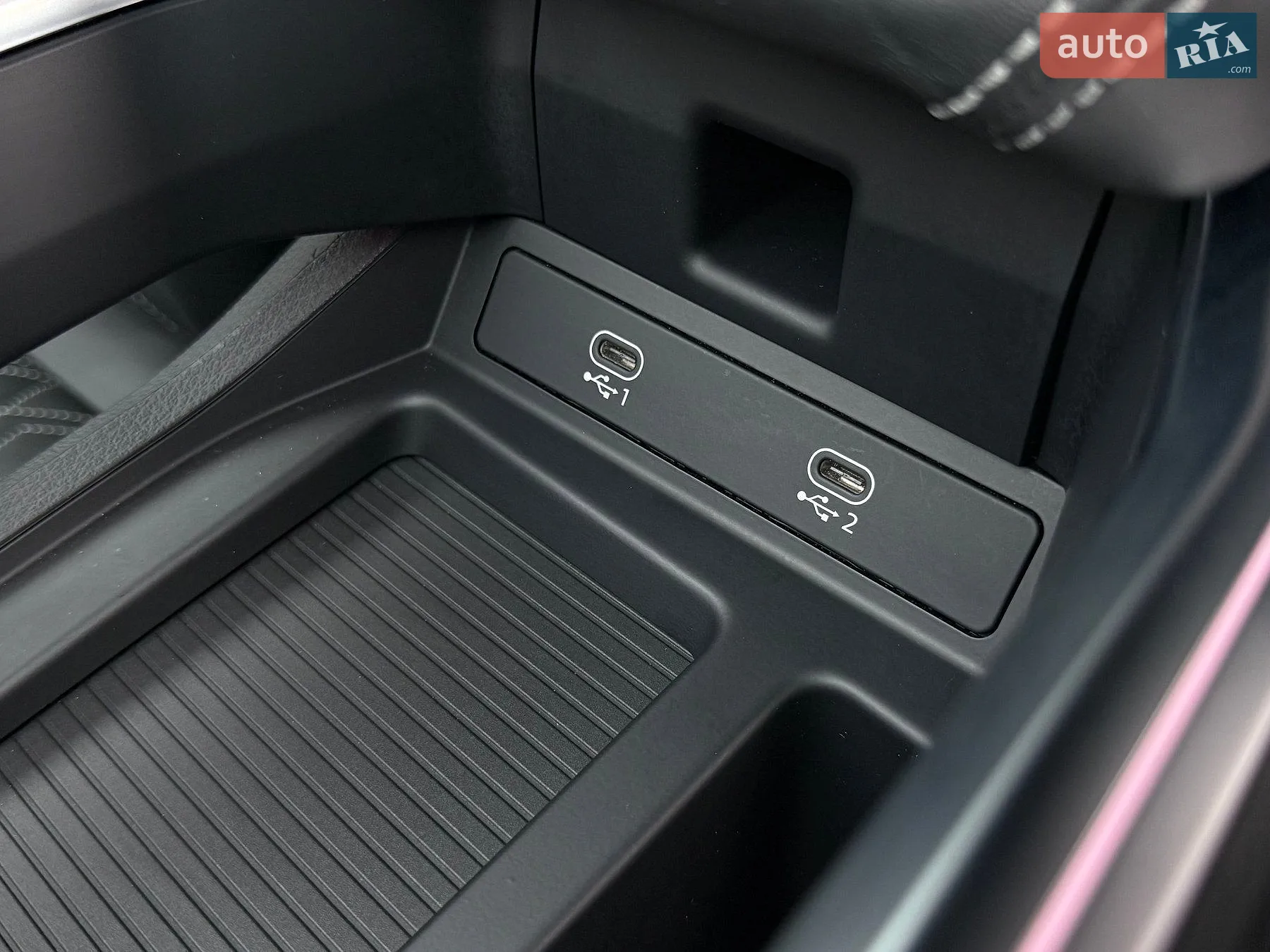 2022 Audi e-tron S Sportback - мініатюра 122