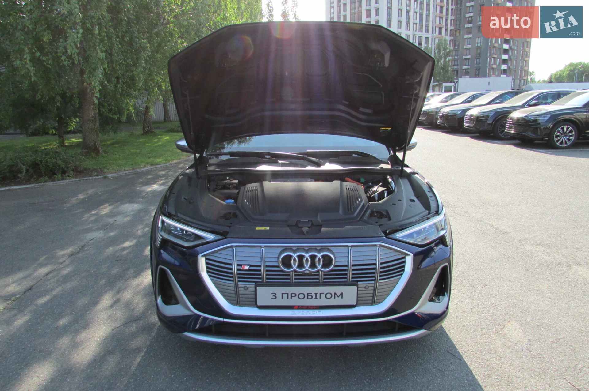 2021 Audi e-tron S - мініатюра 9