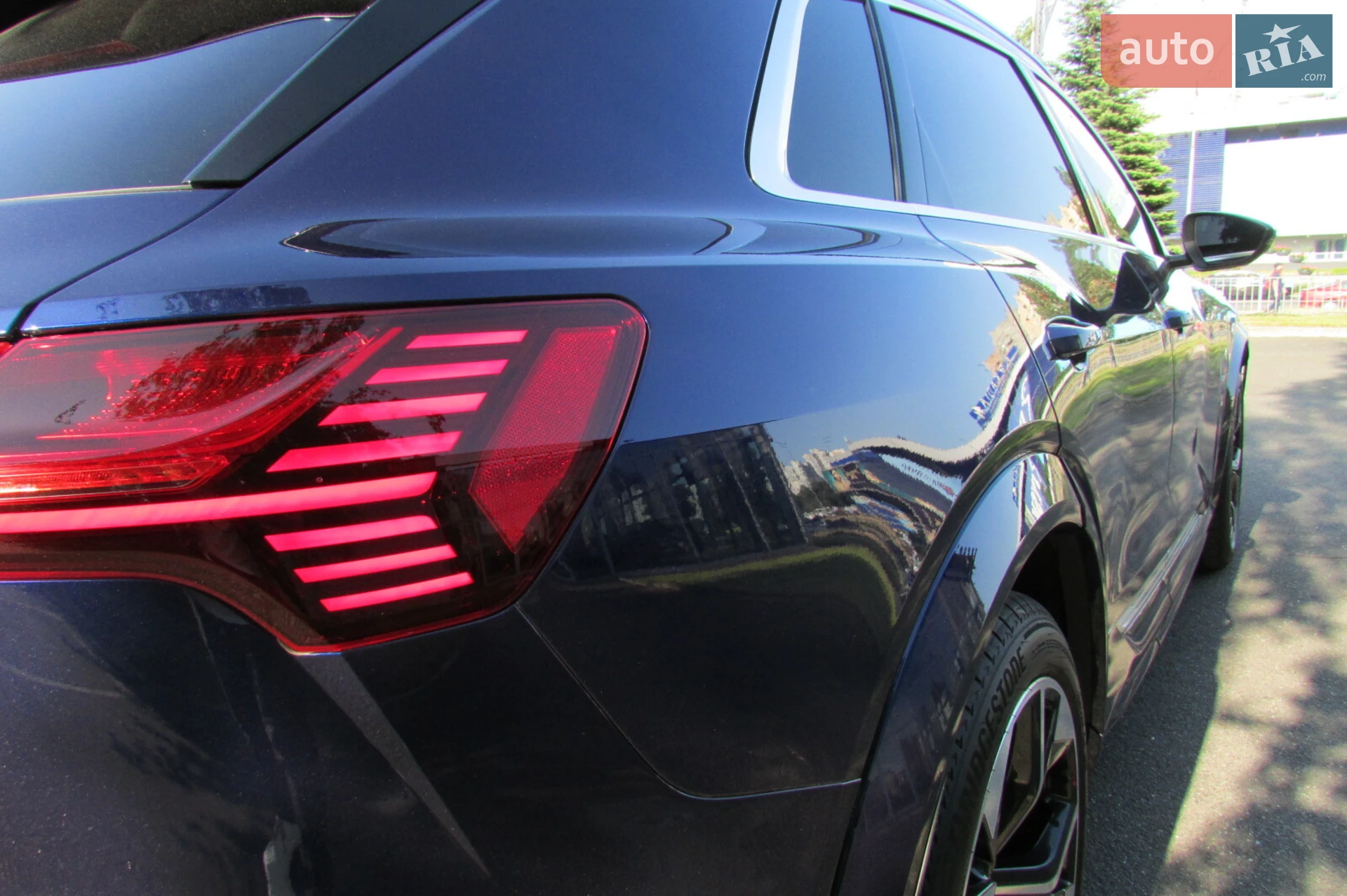 2021 Audi e-tron S - мініатюра 103
