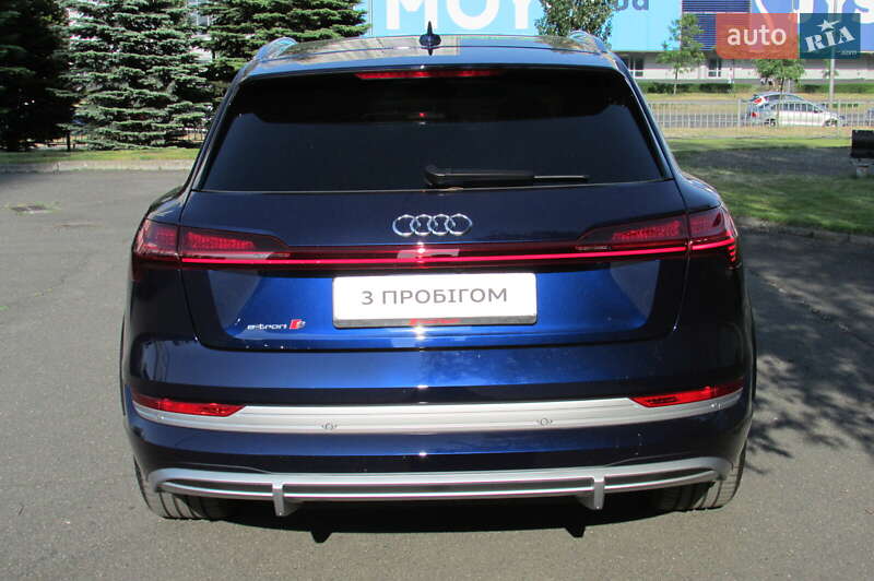 Внедорожник / Кроссовер Audi e-tron S 2021 в Киеве