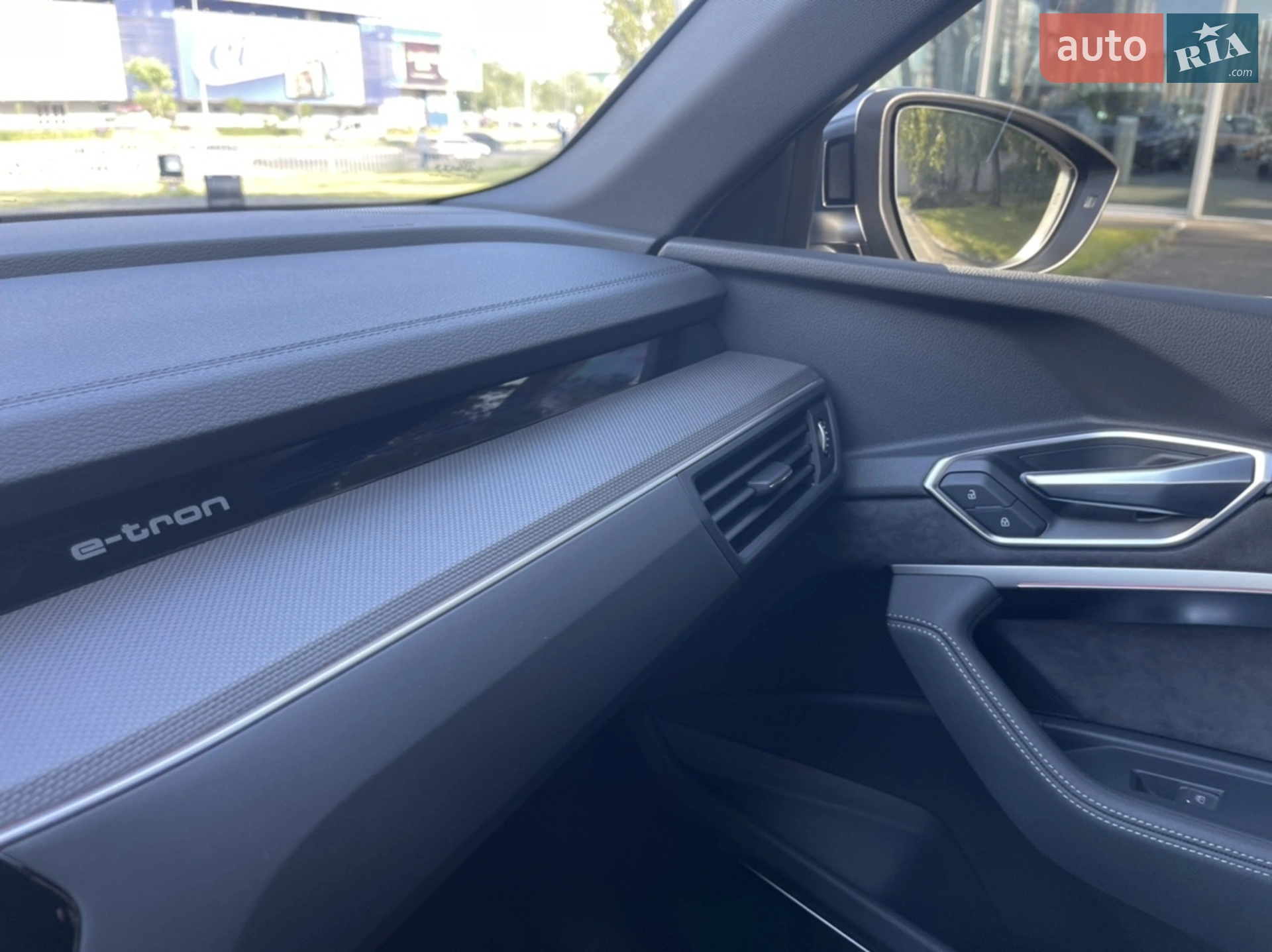 2021 Audi e-tron S - мініатюра 69