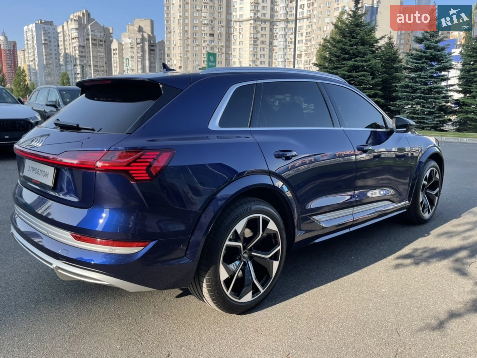 2021 Audi e-tron S - мініатюра 22