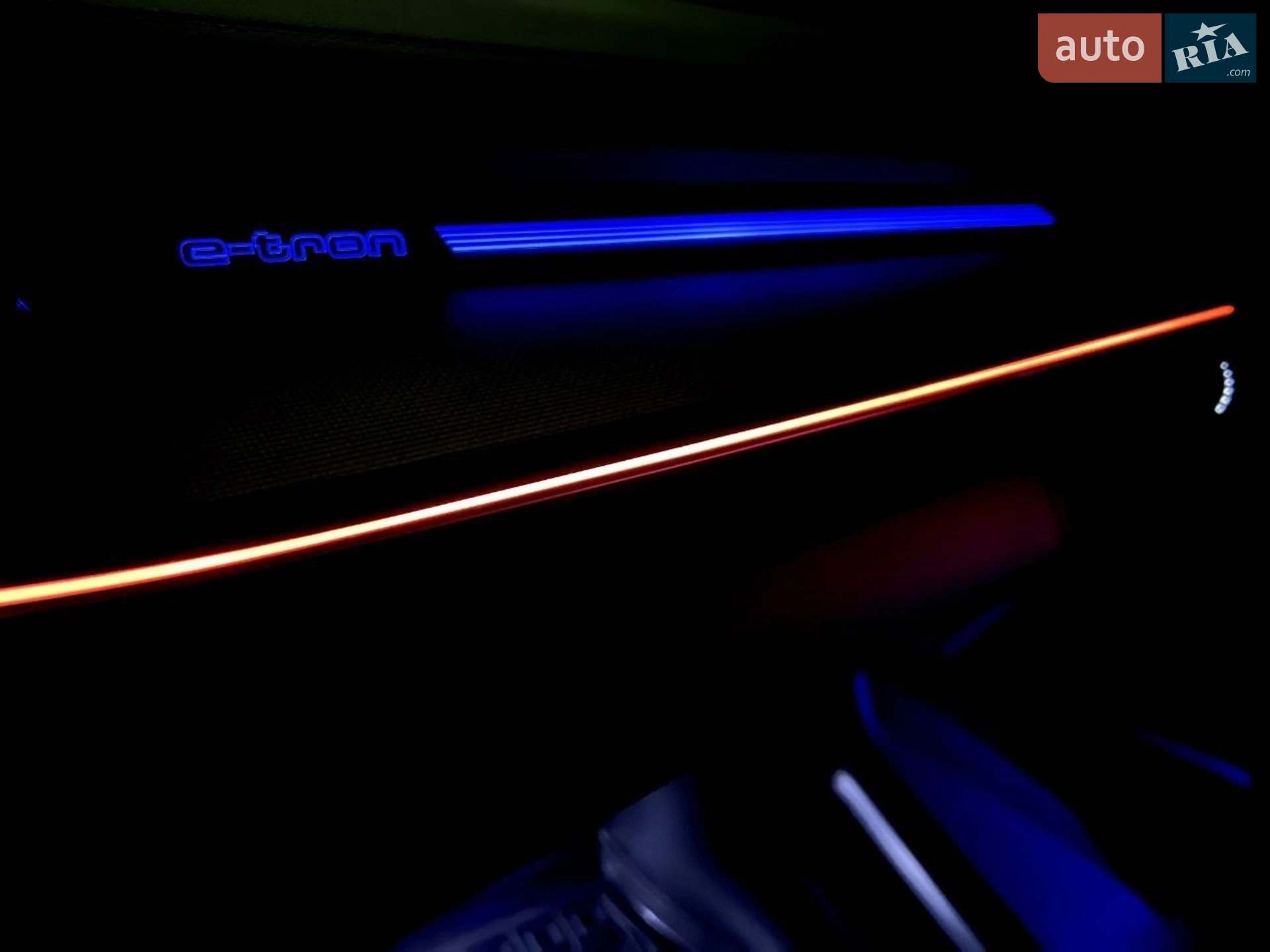 2021 Audi e-tron S - мініатюра 94