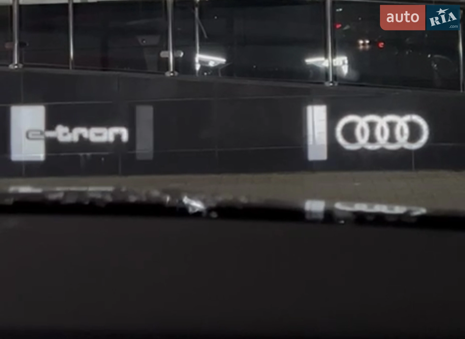 2021 Audi e-tron S - мініатюра 90