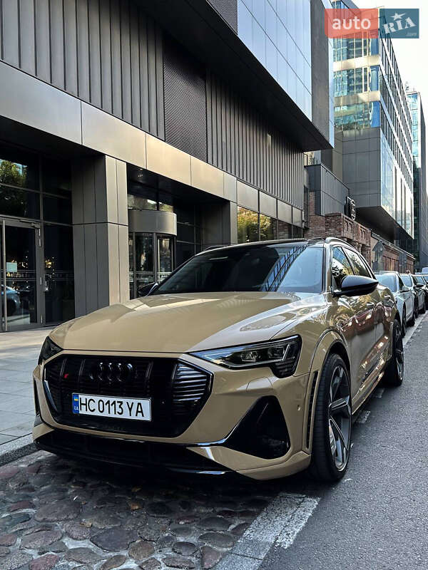 Audi e-tron S 2022