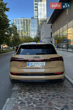 Внедорожник / Кроссовер Audi e-tron S 2022 в 