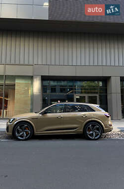 Внедорожник / Кроссовер Audi e-tron S 2022 в 