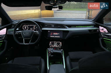 Внедорожник / Кроссовер Audi e-tron S 2020 в 