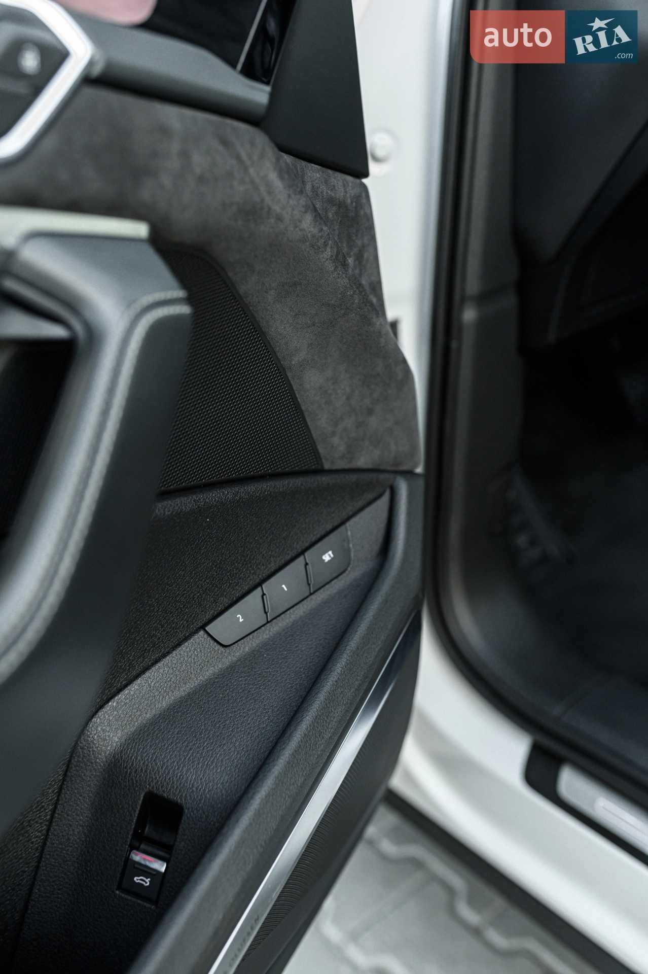 2021 Audi e-tron S - мініатюра 30