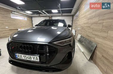 Внедорожник / Кроссовер Audi e-tron S 2023 в Киеве