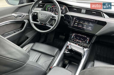 Внедорожник / Кроссовер Audi e-tron S 2020 в 