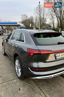 Внедорожник / Кроссовер Audi e-tron S 2020 в 