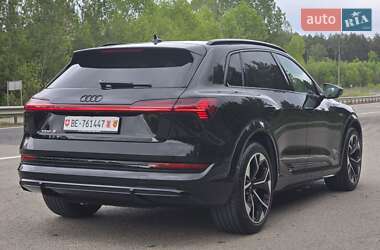 Внедорожник / Кроссовер Audi e-tron S 2021 в 