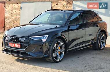 Внедорожник / Кроссовер Audi e-tron S 2022 в 