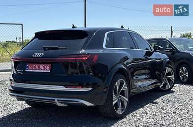Внедорожник / Кроссовер Audi e-tron S 2022 в 