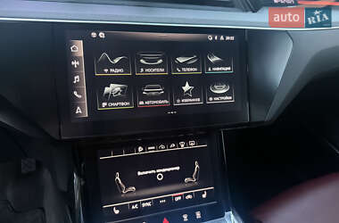 Внедорожник / Кроссовер Audi e-tron S 2022 в 