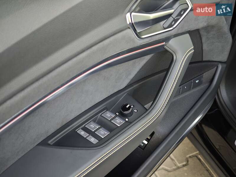 Внедорожник / Кроссовер Audi e-tron S 2022 в Луцке