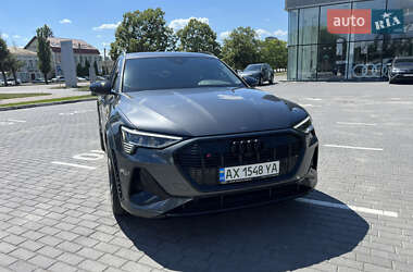 Внедорожник / Кроссовер Audi e-tron S 2023 в 