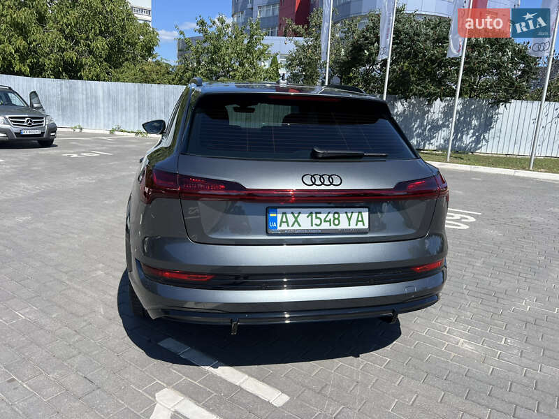 Позашляховик / Кросовер Audi e-tron S 2023 в Харкові фото 19 Позашляховик / Кросовер Audi e-tron S 2023 в Харкові