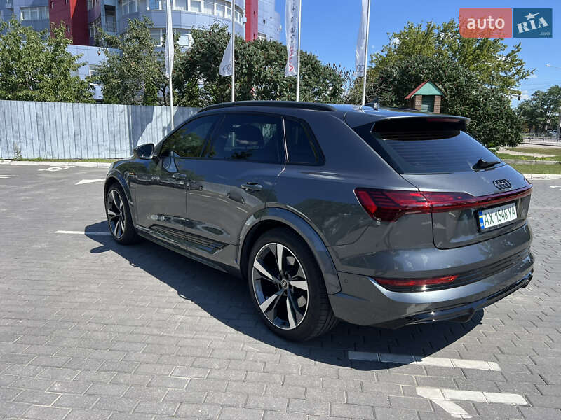 Позашляховик / Кросовер Audi e-tron S 2023 в Харкові фото 25 Позашляховик / Кросовер Audi e-tron S 2023 в Харкові