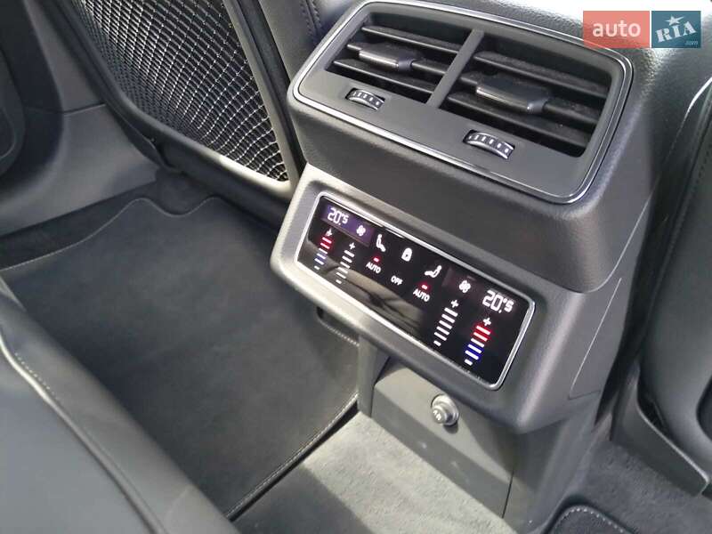 Внедорожник / Кроссовер Audi e-tron S 2022 в Киеве