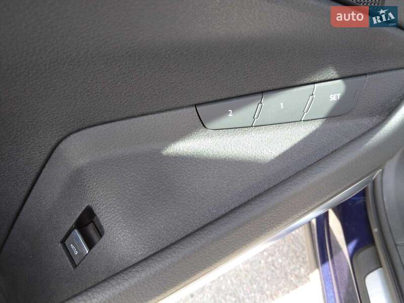 Внедорожник / Кроссовер Audi e-tron S 2022 в Киеве