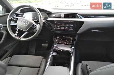 Внедорожник / Кроссовер Audi e-tron S 2022 в 