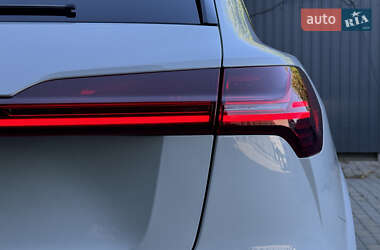 Внедорожник / Кроссовер Audi e-tron S 2022 в 